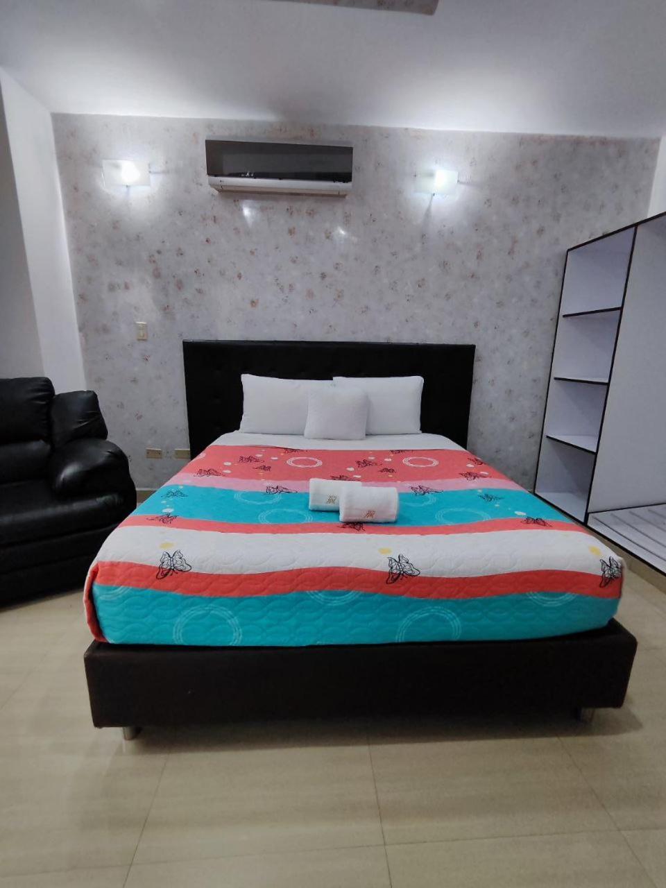 Hotel Milla Suites Мерида Экстерьер фото
